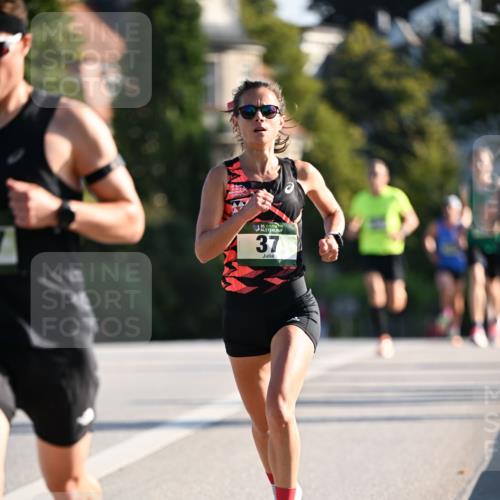 01.09.2024 - BARMER Alsterlauf Dr. Thomas Lammeyer http://msf.ph/oto/6887511 01.09.2024 09:20:35 Laufen 35, 37 meine-sportfotos.de
