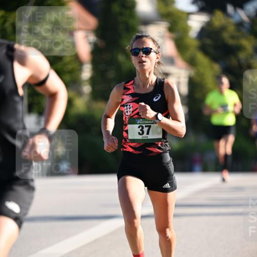 01.09.2024 - BARMER Alsterlauf Dr. Thomas Lammeyer http://msf.ph/oto/6887513 01.09.2024 09:20:36 Laufen 35, 37 meine-sportfotos.de