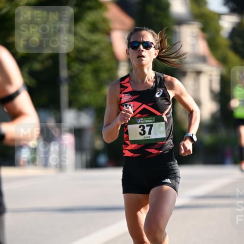 01.09.2024 - BARMER Alsterlauf Dr. Thomas Lammeyer http://msf.ph/oto/6887515 01.09.2024 09:20:36 Laufen 37 meine-sportfotos.de