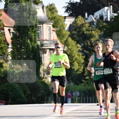 01.09.2024 - BARMER Alsterlauf Dr. Thomas Lammeyer http://msf.ph/oto/6887521 01.09.2024 09:20:37 Laufen 5011, 4754, 2212 meine-sportfotos.de