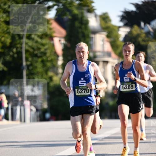 01.09.2024 - BARMER Alsterlauf Dr. Thomas Lammeyer http://msf.ph/oto/6887550 01.09.2024 09:20:42 Laufen 5270, 5269 meine-sportfotos.de