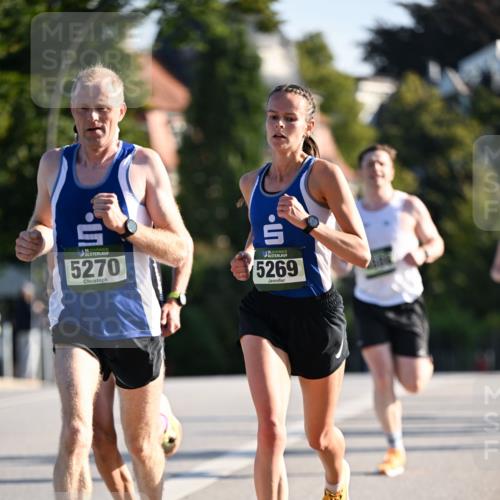 01.09.2024 - BARMER Alsterlauf Dr. Thomas Lammeyer http://msf.ph/oto/6887555 01.09.2024 09:20:42 Laufen 135, 5270, 35, 5269 meine-sportfotos.de