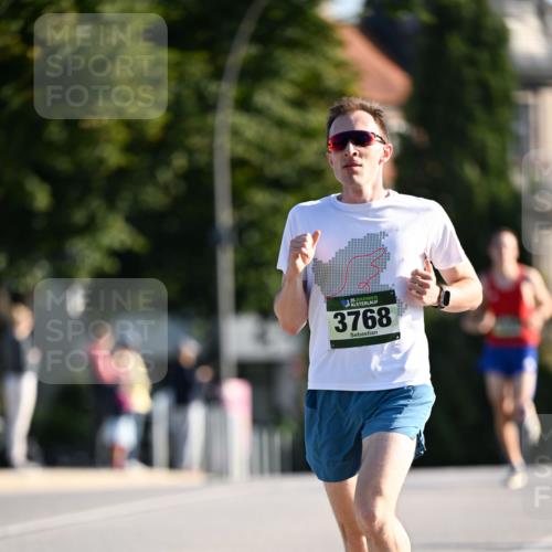 01.09.2024 - BARMER Alsterlauf Dr. Thomas Lammeyer http://msf.ph/oto/6887603 01.09.2024 09:20:56 Laufen 35, 3768 meine-sportfotos.de