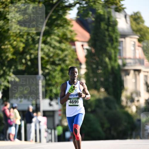 01.09.2024 - BARMER Alsterlauf Dr. Thomas Lammeyer http://msf.ph/oto/6887642 01.09.2024 09:21:06 Laufen 4699 meine-sportfotos.de