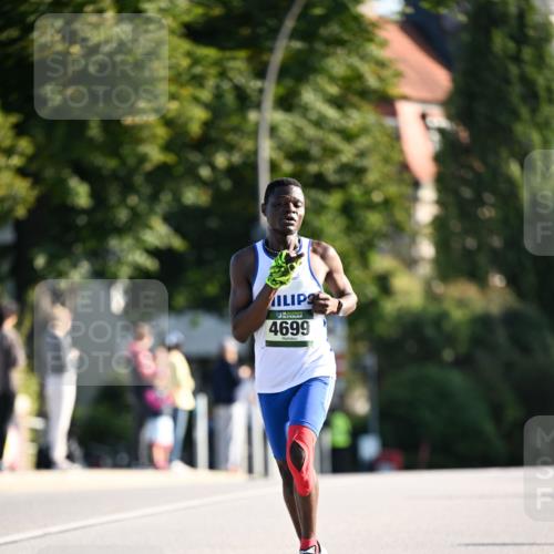 01.09.2024 - BARMER Alsterlauf Dr. Thomas Lammeyer http://msf.ph/oto/6887647 01.09.2024 09:21:07 Laufen 4699 meine-sportfotos.de
