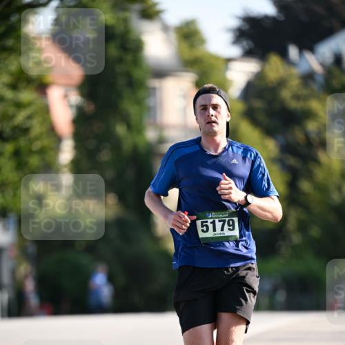 01.09.2024 - BARMER Alsterlauf Dr. Thomas Lammeyer http://msf.ph/oto/6887684 01.09.2024 09:21:17 Laufen 10, 5179 meine-sportfotos.de