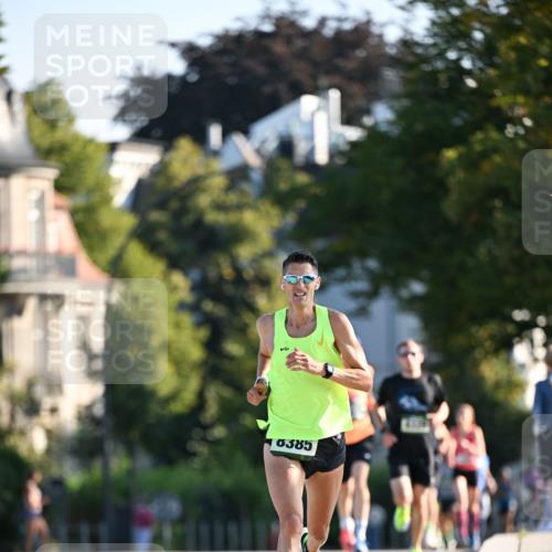 01.09.2024 - BARMER Alsterlauf Dr. Thomas Lammeyer http://msf.ph/oto/6887693 01.09.2024 09:21:21 Laufen 0385 meine-sportfotos.de