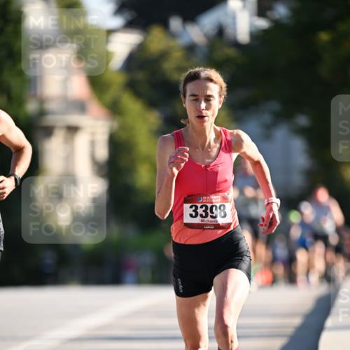 01.09.2024 - BARMER Alsterlauf Dr. Thomas Lammeyer http://msf.ph/oto/6887743 01.09.2024 09:21:32 Laufen 10, 35, 3398 meine-sportfotos.de