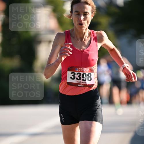 01.09.2024 - BARMER Alsterlauf Dr. Thomas Lammeyer http://msf.ph/oto/6887749 01.09.2024 09:21:32 Laufen 35, 3398 meine-sportfotos.de