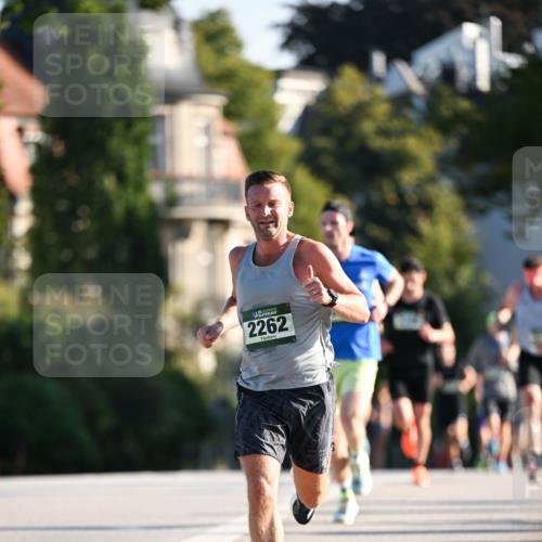 01.09.2024 - BARMER Alsterlauf Dr. Thomas Lammeyer http://msf.ph/oto/6887758 01.09.2024 09:21:36 Laufen 2262 meine-sportfotos.de