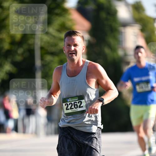 01.09.2024 - BARMER Alsterlauf Dr. Thomas Lammeyer http://msf.ph/oto/6887769 01.09.2024 09:21:37 Laufen 35, 2262 meine-sportfotos.de
