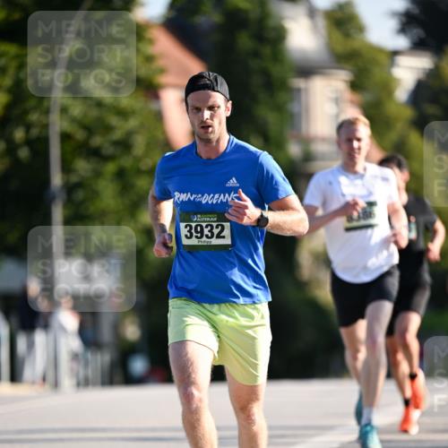 01.09.2024 - BARMER Alsterlauf Dr. Thomas Lammeyer http://msf.ph/oto/6887774 01.09.2024 09:21:38 Laufen 35, 3932 meine-sportfotos.de