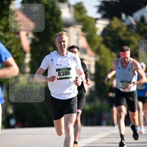 01.09.2024 - BARMER Alsterlauf Dr. Thomas Lammeyer http://msf.ph/oto/6887777 01.09.2024 09:21:39 Laufen 8386 meine-sportfotos.de