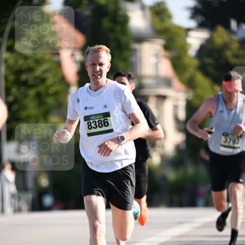 01.09.2024 - BARMER Alsterlauf Dr. Thomas Lammeyer http://msf.ph/oto/6887780 01.09.2024 09:21:40 Laufen 8386, 3793 meine-sportfotos.de
