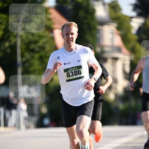 01.09.2024 - BARMER Alsterlauf Dr. Thomas Lammeyer http://msf.ph/oto/6887781 01.09.2024 09:21:40 Laufen 5, 8386 meine-sportfotos.de
