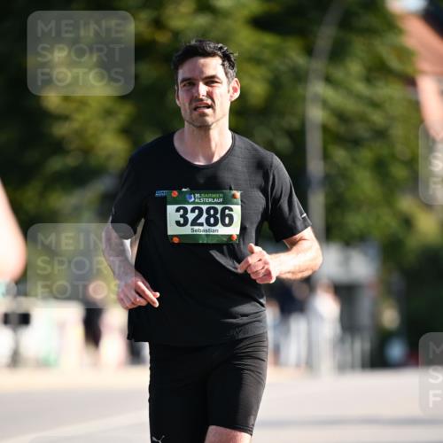01.09.2024 - BARMER Alsterlauf Dr. Thomas Lammeyer http://msf.ph/oto/6887788 01.09.2024 09:21:42 Laufen 35, 3286 meine-sportfotos.de