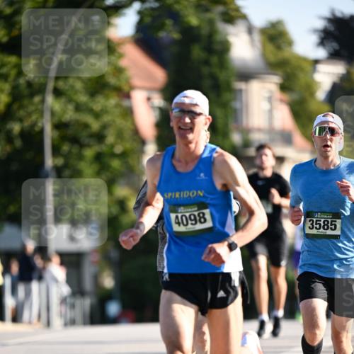 01.09.2024 - BARMER Alsterlauf Dr. Thomas Lammeyer http://msf.ph/oto/6887794 01.09.2024 09:21:43 Laufen 4098, 35, 3585 meine-sportfotos.de