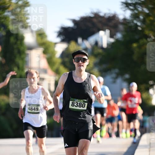 01.09.2024 - BARMER Alsterlauf Dr. Thomas Lammeyer http://msf.ph/oto/6887810 01.09.2024 09:21:47 Laufen 4849, 8380 meine-sportfotos.de