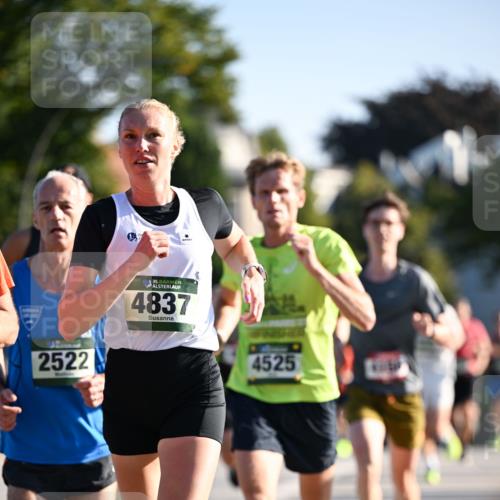 01.09.2024 - BARMER Alsterlauf Dr. Thomas Lammeyer http://msf.ph/oto/6887858 01.09.2024 09:21:57 Laufen 2522, 10, 35, 4837, 4525 meine-sportfotos.de
