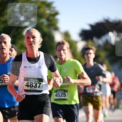 01.09.2024 - BARMER Alsterlauf Dr. Thomas Lammeyer http://msf.ph/oto/6887859 01.09.2024 09:21:57 Laufen 5, 35, 4837, 4525 meine-sportfotos.de