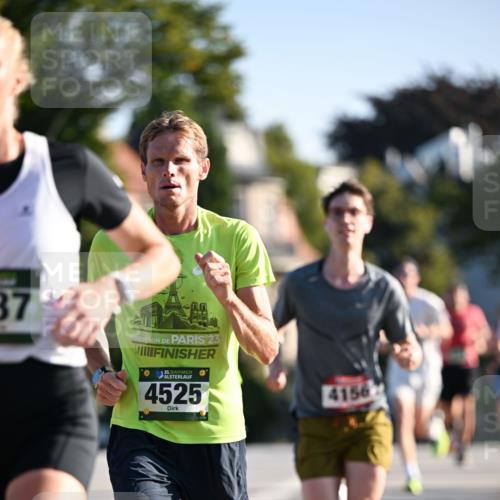 01.09.2024 - BARMER Alsterlauf Dr. Thomas Lammeyer http://msf.ph/oto/6887862 01.09.2024 09:21:57 Laufen 37, 23, 35, 4525, 4156 meine-sportfotos.de