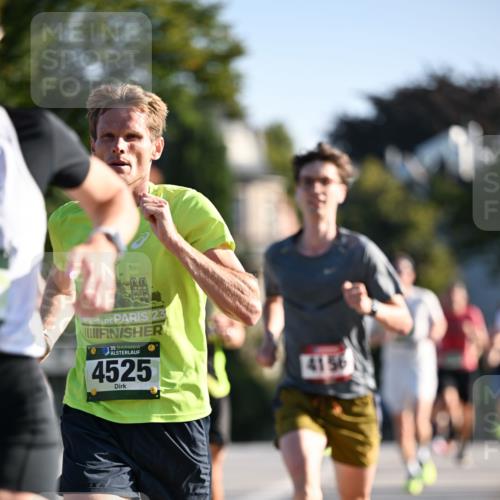 01.09.2024 - BARMER Alsterlauf Dr. Thomas Lammeyer http://msf.ph/oto/6887863 01.09.2024 09:21:58 Laufen 23, 35, 4525, 4156 meine-sportfotos.de