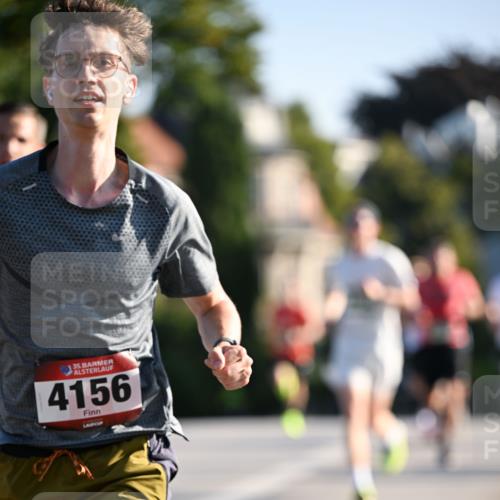 01.09.2024 - BARMER Alsterlauf Dr. Thomas Lammeyer http://msf.ph/oto/6887871 01.09.2024 09:21:59 Laufen 35, 4156 meine-sportfotos.de