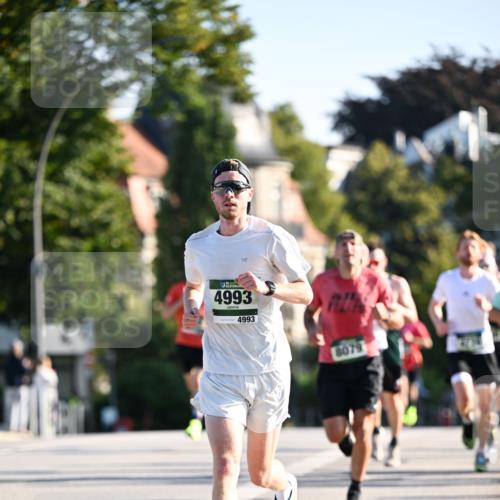 01.09.2024 - BARMER Alsterlauf Dr. Thomas Lammeyer http://msf.ph/oto/6887877 01.09.2024 09:22:00 Laufen 4993, 4993, 8079 meine-sportfotos.de