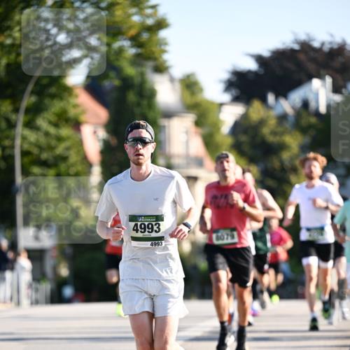 01.09.2024 - BARMER Alsterlauf Dr. Thomas Lammeyer http://msf.ph/oto/6887878 01.09.2024 09:22:00 Laufen 4993, 4993, 8079 meine-sportfotos.de