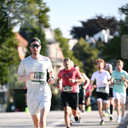 01.09.2024 - BARMER Alsterlauf Dr. Thomas Lammeyer http://msf.ph/oto/6887879 01.09.2024 09:22:00 Laufen 35, 4993, 4993, 8079 meine-sportfotos.de