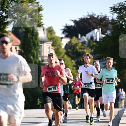 01.09.2024 - BARMER Alsterlauf Dr. Thomas Lammeyer http://msf.ph/oto/6887881 01.09.2024 09:22:01 Laufen 1995, 8079, 4229, 8360, 4034 meine-sportfotos.de