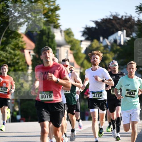01.09.2024 - BARMER Alsterlauf Dr. Thomas Lammeyer http://msf.ph/oto/6887886 01.09.2024 09:22:02 Laufen 4580, 8079, 44, 8, 4229, 4034 meine-sportfotos.de