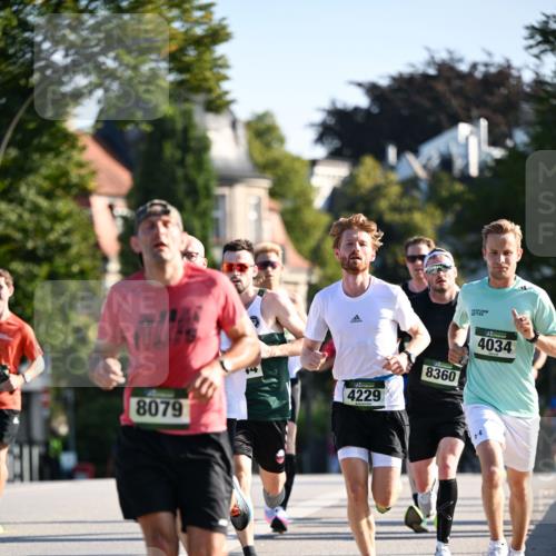 01.09.2024 - BARMER Alsterlauf Dr. Thomas Lammeyer http://msf.ph/oto/6887887 01.09.2024 09:22:02 Laufen 8079, 4, 4229, 8360, 4034 meine-sportfotos.de