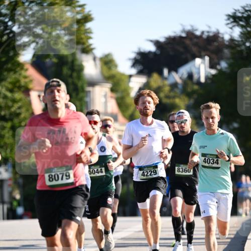 01.09.2024 - BARMER Alsterlauf Dr. Thomas Lammeyer http://msf.ph/oto/6887888 01.09.2024 09:22:02 Laufen 8079, 5044, 4229, 31, 8360, 4034 meine-sportfotos.de