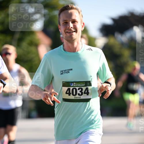 01.09.2024 - BARMER Alsterlauf Dr. Thomas Lammeyer http://msf.ph/oto/6887903 01.09.2024 09:22:04 Laufen 35, 4034 meine-sportfotos.de