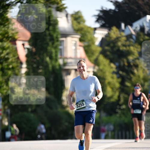 01.09.2024 - BARMER Alsterlauf Dr. Thomas Lammeyer http://msf.ph/oto/6887921 01.09.2024 09:22:10 Laufen 5255 meine-sportfotos.de
