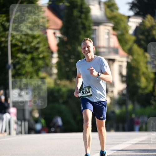 01.09.2024 - BARMER Alsterlauf Dr. Thomas Lammeyer http://msf.ph/oto/6887927 01.09.2024 09:22:10 Laufen 5255 meine-sportfotos.de