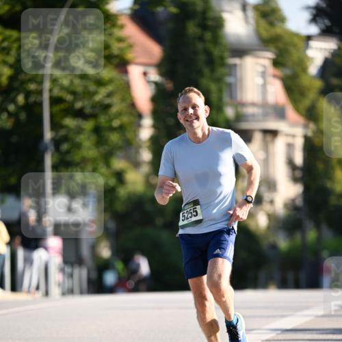 01.09.2024 - BARMER Alsterlauf Dr. Thomas Lammeyer http://msf.ph/oto/6887929 01.09.2024 09:22:11 Laufen 5255 meine-sportfotos.de