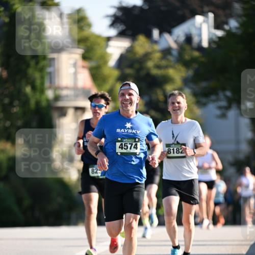 01.09.2024 - BARMER Alsterlauf Dr. Thomas Lammeyer http://msf.ph/oto/6887944 01.09.2024 09:22:13 Laufen 825, 4574, 8182 meine-sportfotos.de