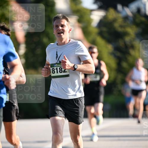01.09.2024 - BARMER Alsterlauf Dr. Thomas Lammeyer http://msf.ph/oto/6887957 01.09.2024 09:22:16 Laufen 35, 8182 meine-sportfotos.de