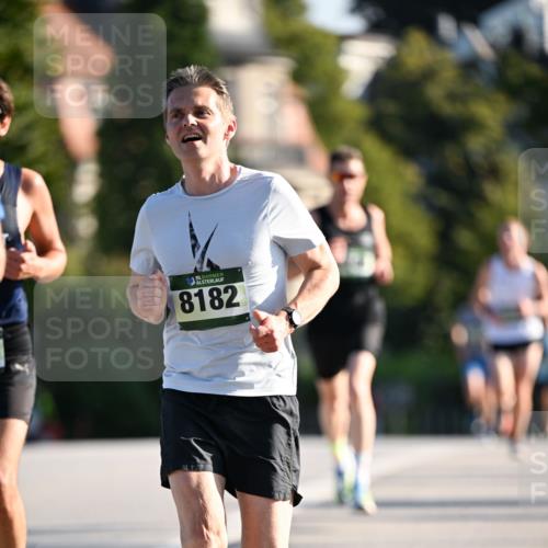 01.09.2024 - BARMER Alsterlauf Dr. Thomas Lammeyer http://msf.ph/oto/6887958 01.09.2024 09:22:16 Laufen 35, 8182 meine-sportfotos.de