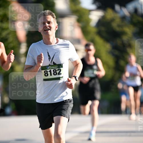 01.09.2024 - BARMER Alsterlauf Dr. Thomas Lammeyer http://msf.ph/oto/6887959 01.09.2024 09:22:16 Laufen 35, 8182 meine-sportfotos.de