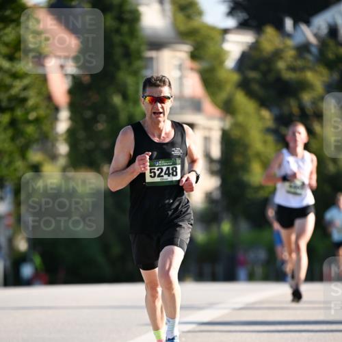 01.09.2024 - BARMER Alsterlauf Dr. Thomas Lammeyer http://msf.ph/oto/6887964 01.09.2024 09:22:17 Laufen 35, 5248 meine-sportfotos.de