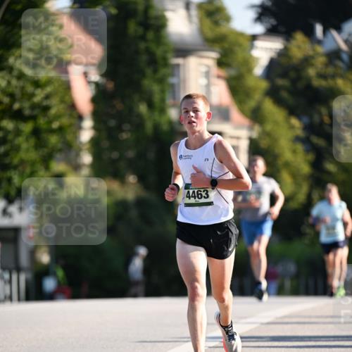 01.09.2024 - BARMER Alsterlauf Dr. Thomas Lammeyer http://msf.ph/oto/6887978 01.09.2024 09:22:20 Laufen 4463 meine-sportfotos.de