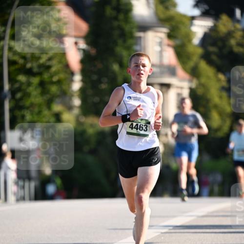 01.09.2024 - BARMER Alsterlauf Dr. Thomas Lammeyer http://msf.ph/oto/6887981 01.09.2024 09:22:20 Laufen 4463 meine-sportfotos.de