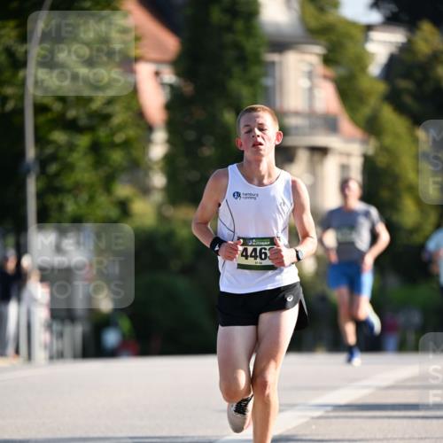01.09.2024 - BARMER Alsterlauf Dr. Thomas Lammeyer http://msf.ph/oto/6887982 01.09.2024 09:22:20 Laufen 4463 meine-sportfotos.de