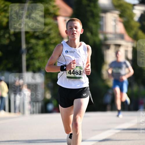 01.09.2024 - BARMER Alsterlauf Dr. Thomas Lammeyer http://msf.ph/oto/6887987 01.09.2024 09:22:21 Laufen 4463 meine-sportfotos.de
