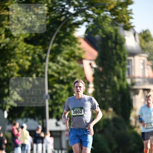 01.09.2024 - BARMER Alsterlauf Dr. Thomas Lammeyer http://msf.ph/oto/6887988 01.09.2024 09:22:24 Laufen 3802 meine-sportfotos.de