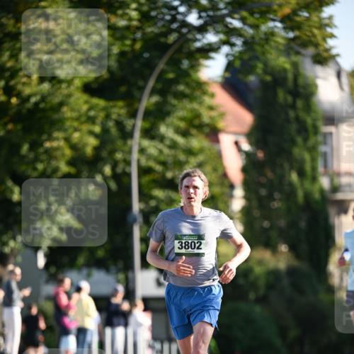 01.09.2024 - BARMER Alsterlauf Dr. Thomas Lammeyer http://msf.ph/oto/6887990 01.09.2024 09:22:24 Laufen 3802 meine-sportfotos.de