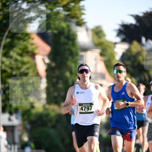 01.09.2024 - BARMER Alsterlauf Dr. Thomas Lammeyer http://msf.ph/oto/6887995 01.09.2024 09:22:25 Laufen 4797 meine-sportfotos.de